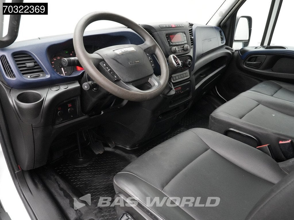 Iveco Daily 50C18 3.0L Automaat Dubbellucht L2H2 3,5t Trekha, Auto's, Bestelauto's, Automaat, Gebruikt, Euro 6, 4 cilinders