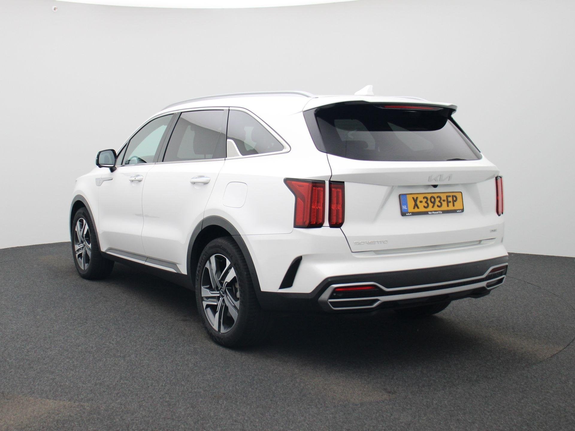 Kia Sorento 1.6 T-GDI Plug-in Hybrid 4WD ExecutiveLine 7p. |, Auto's, Kia, Automaat, 12 maanden, 14 kWh, Gebruikt