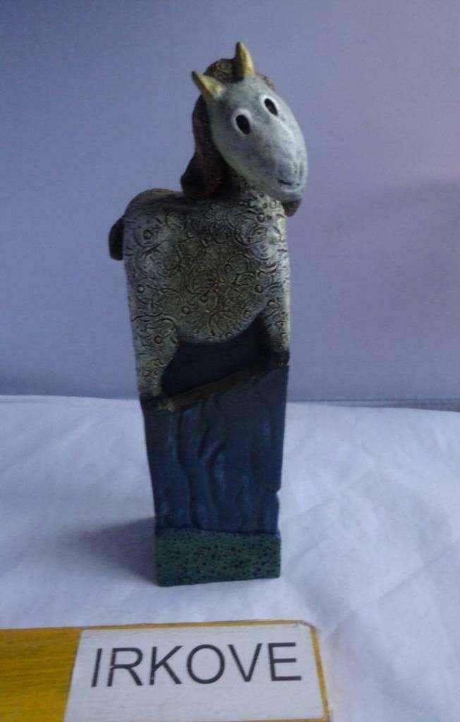 KERAMIEK * BEELD VAN EEN GEIT * Unica *, Antiek en Kunst, Kunst | Beelden en Houtsnijwerken, Verzenden, Zoogdier, 20 - 50 cm, Steen of Keramiek