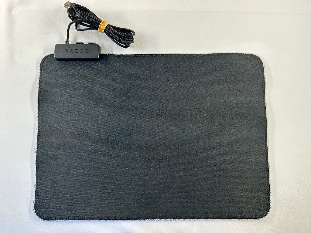 Razer Gaming Mouse Mat met LED licht RZ02-0250, Gebruikt, Onbekend, Ophalen of Verzenden, Razer