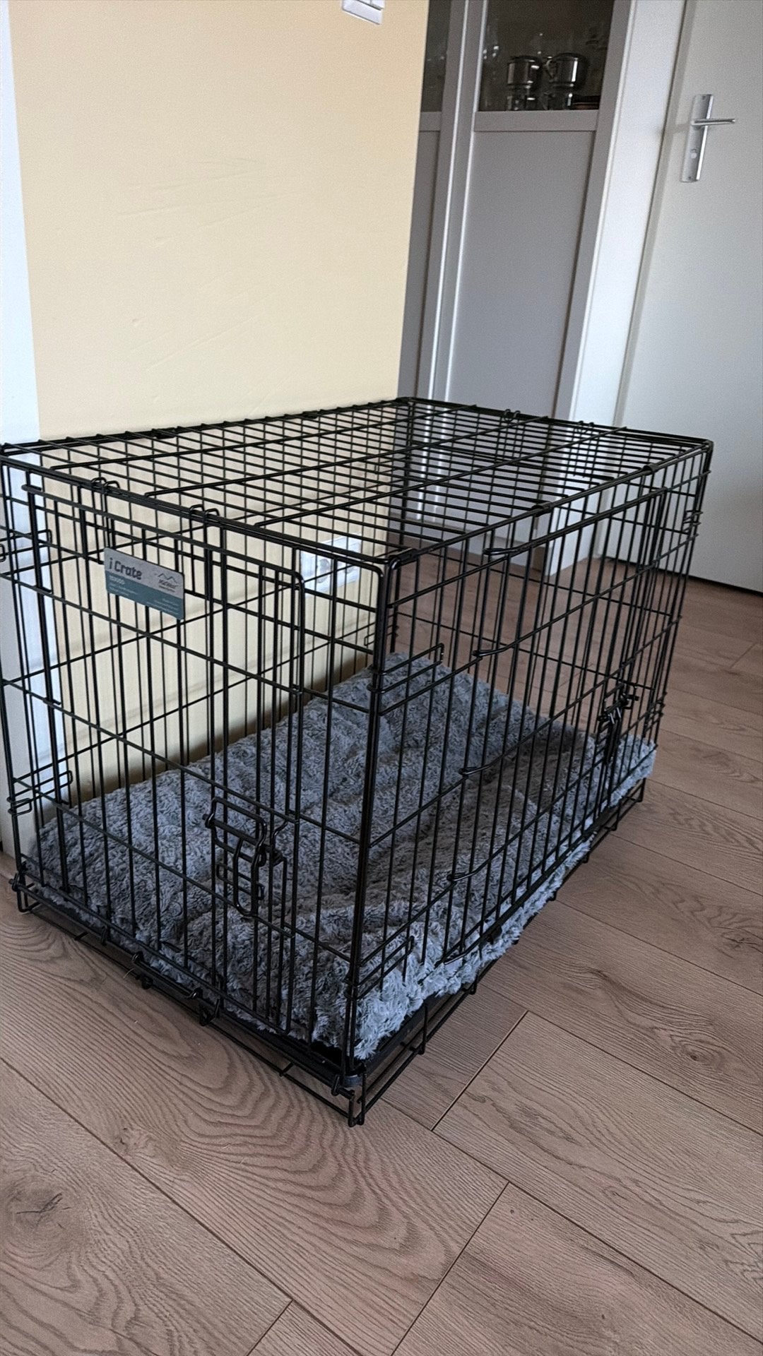 Mooie stevige honden bench, Ophalen, Zo goed als nieuw