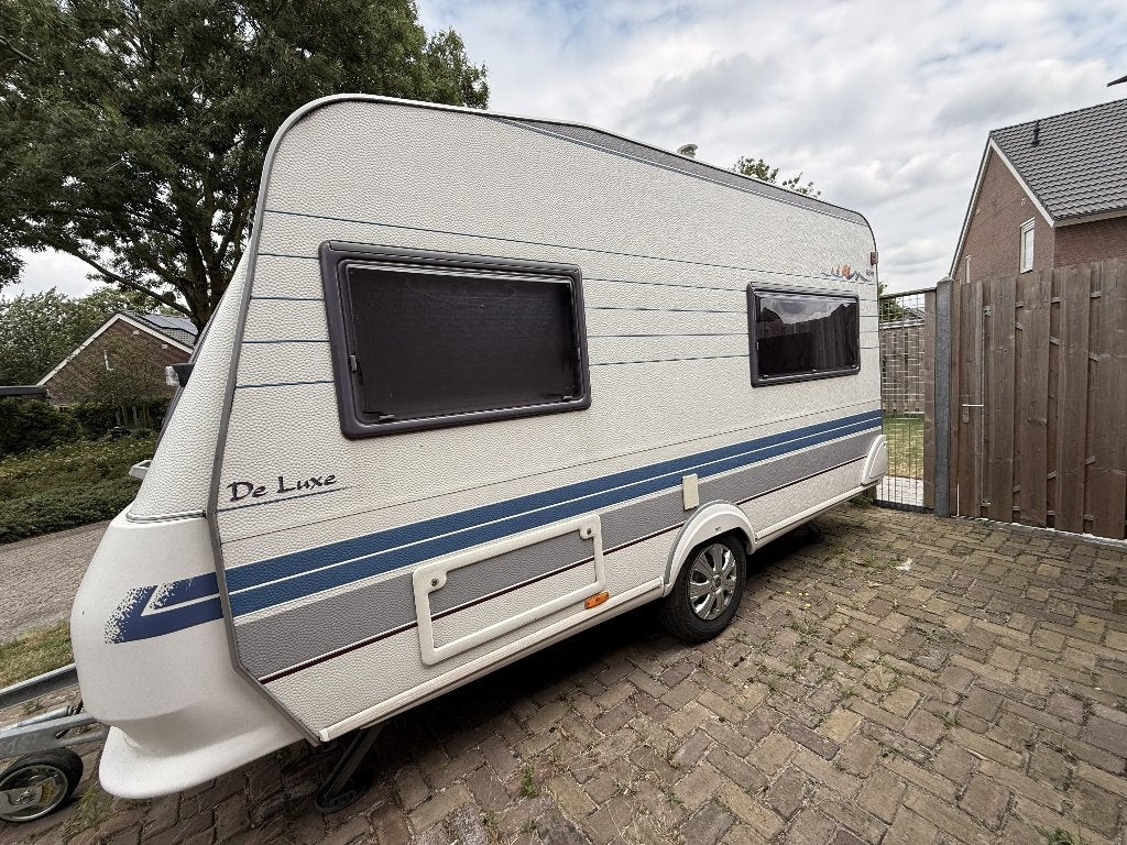 Foto 5 van Hobby 400 SF De luxe (1997) | Tempo 100 | Vochtvrij