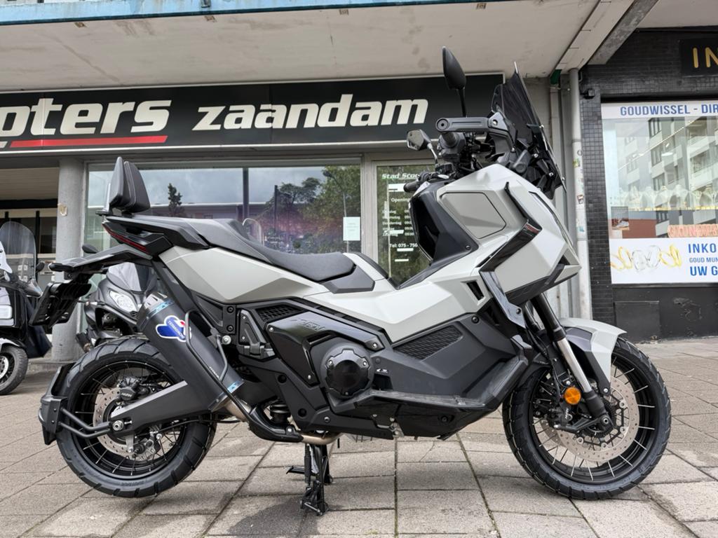 Honda X-adv 750 2026 nieuw Termignoni xadv mud grey, Motoren, Motoren | Honda, Bedrijf, Scooter, meer dan 35 kW, 2 cilinders, ABS