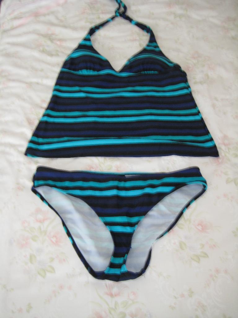 Maat : 40-42 Tankini ( 2 delig), Kleding | Dames, Badmode en Zwemkleding, Overige kleuren, Ophalen of Verzenden, Zo goed als nieuw