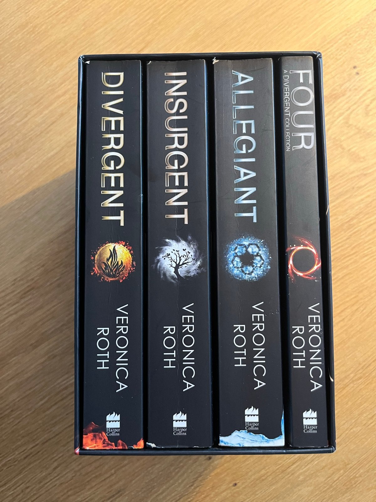 De Divergent Serie Boxset - Veronica Roth (Engels), Boeken, Ophalen of Verzenden, Zo goed als nieuw