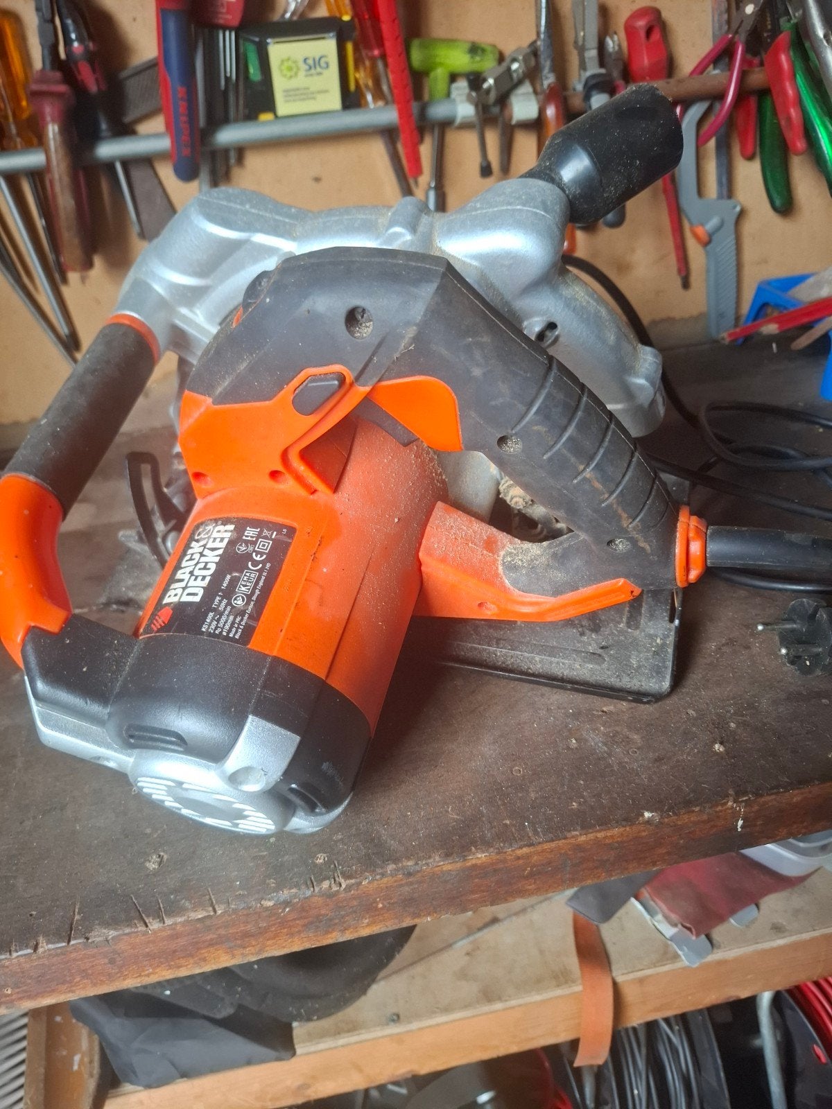 Black & Decker Cirkelzaag 1400W met Laser - Gebruikt, Gebruikt, Cirkelzaag, 70 mm of meer, Ophalen of Verzenden