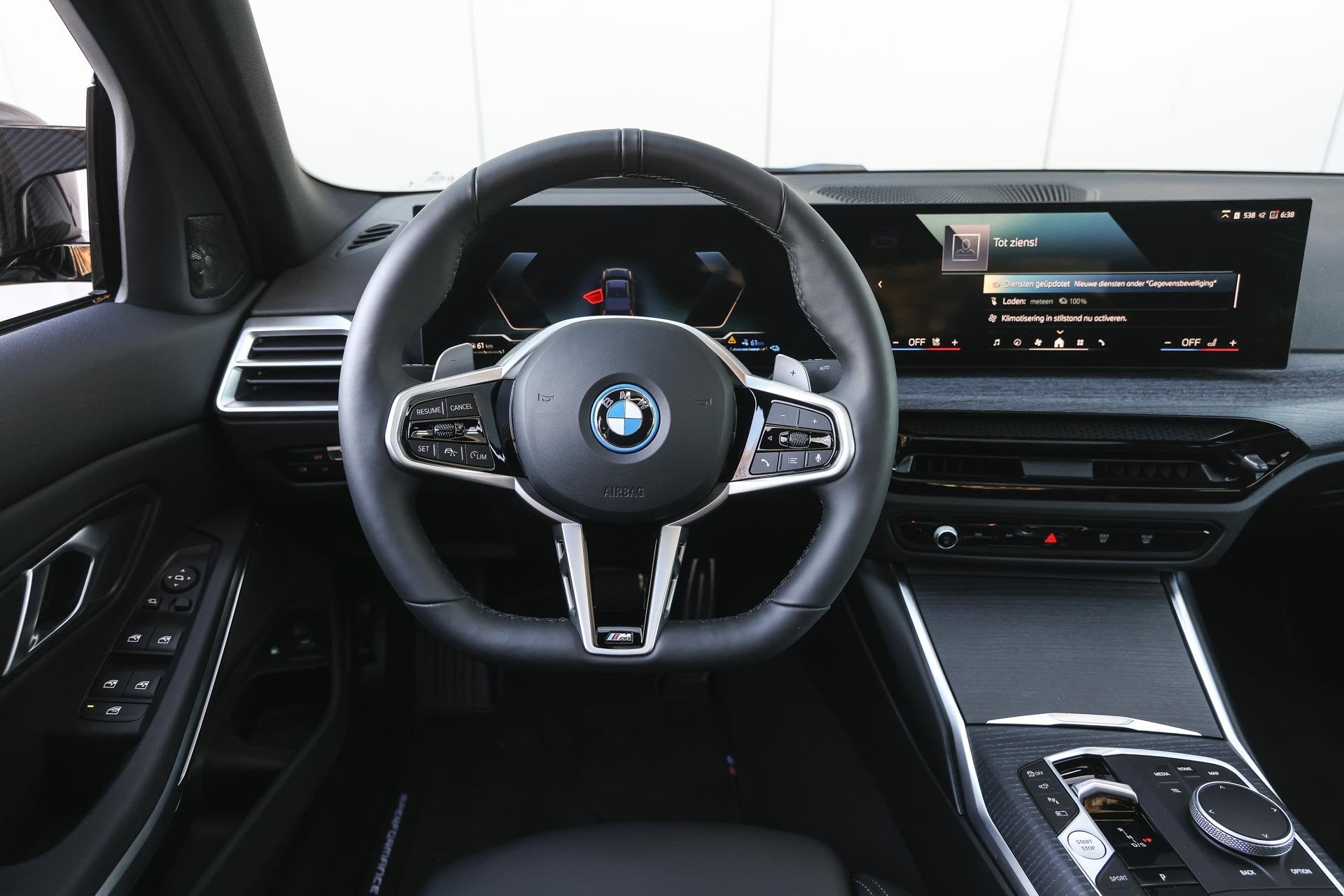 BMW 3 Serie 330e High Executive M Sport Automaat / Schuif-ka, Automaat, 1998 cc, Achterwielaandrijving, 4 cilinders
