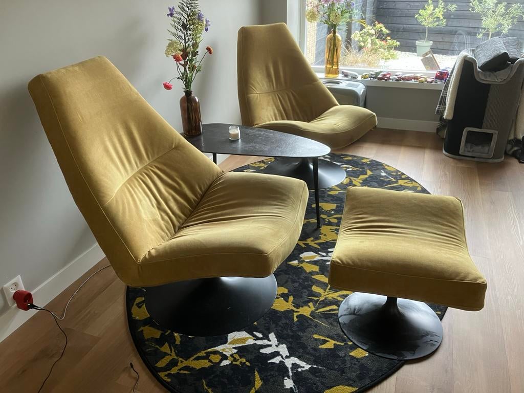 2 Draaifauteuils Madonna + voetenbankje - Okergeel, Huis en Inrichting, Ophalen, Gebruikt, Stof, 75 tot 100 cm