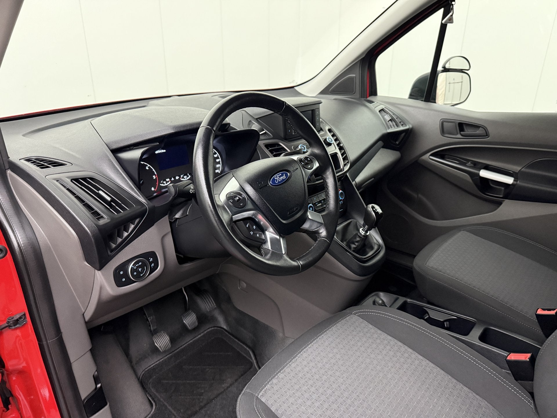 Ford Transit Connect 1.5EcoBlue Business | Airco | Cruise |, Voorwielaandrijving, Gebruikt, 4 cilinders, 1462 kg