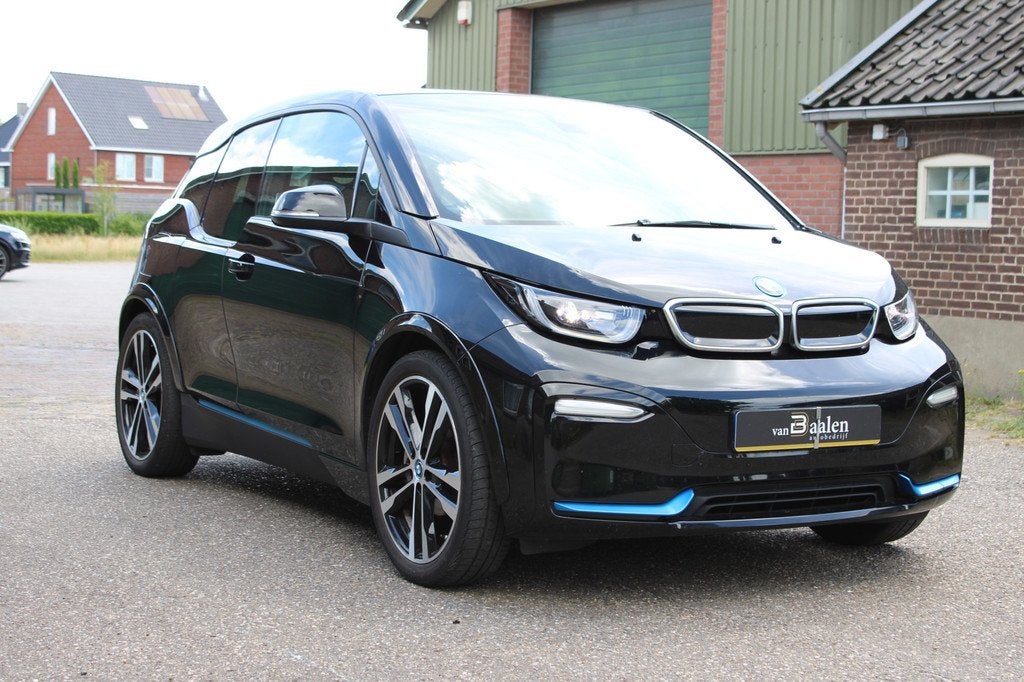 BMW i3 S 120Ah 42 kWh SOh 90,4% LEER NAVI LED CAMERA PDC 960, Automaat, Achterwielaandrijving, 4 stoelen, Zwart