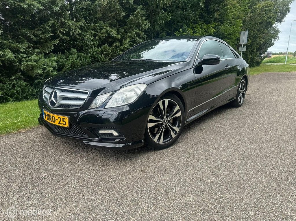 Mercedes E-klasse Coupé 350 CGI Elegance, Auto's, Automaat, Euro 5, Achterwielaandrijving, 4 stoelen
