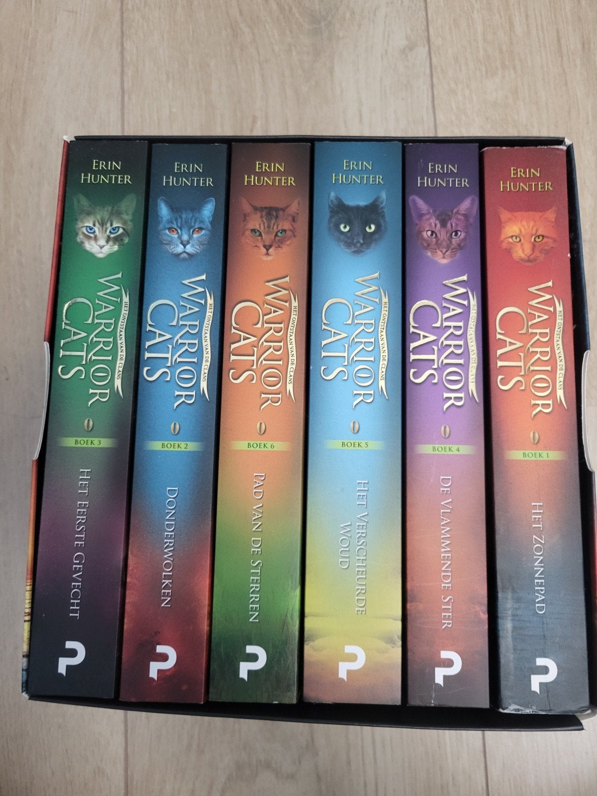 Erin Hunter - Warrior Cats box - serie 0, Ophalen of Verzenden, Zo goed als nieuw, Erin Hunter