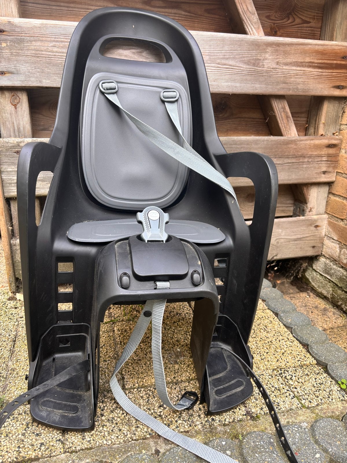 Polisport Groovy Achterzitje Fietsstoeltje Zwart, Achterzitje, Voetsteuntjes, 9 t/m 18 kg, Ophalen of Verzenden