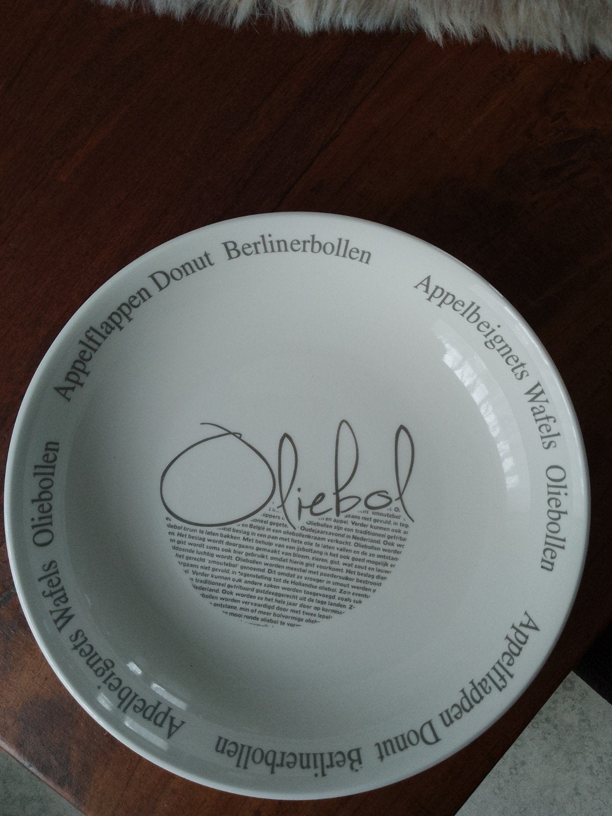oliebollen schaal 28 cm doorsnee, Ophalen, Overige stijlen, Schaal of Schalen