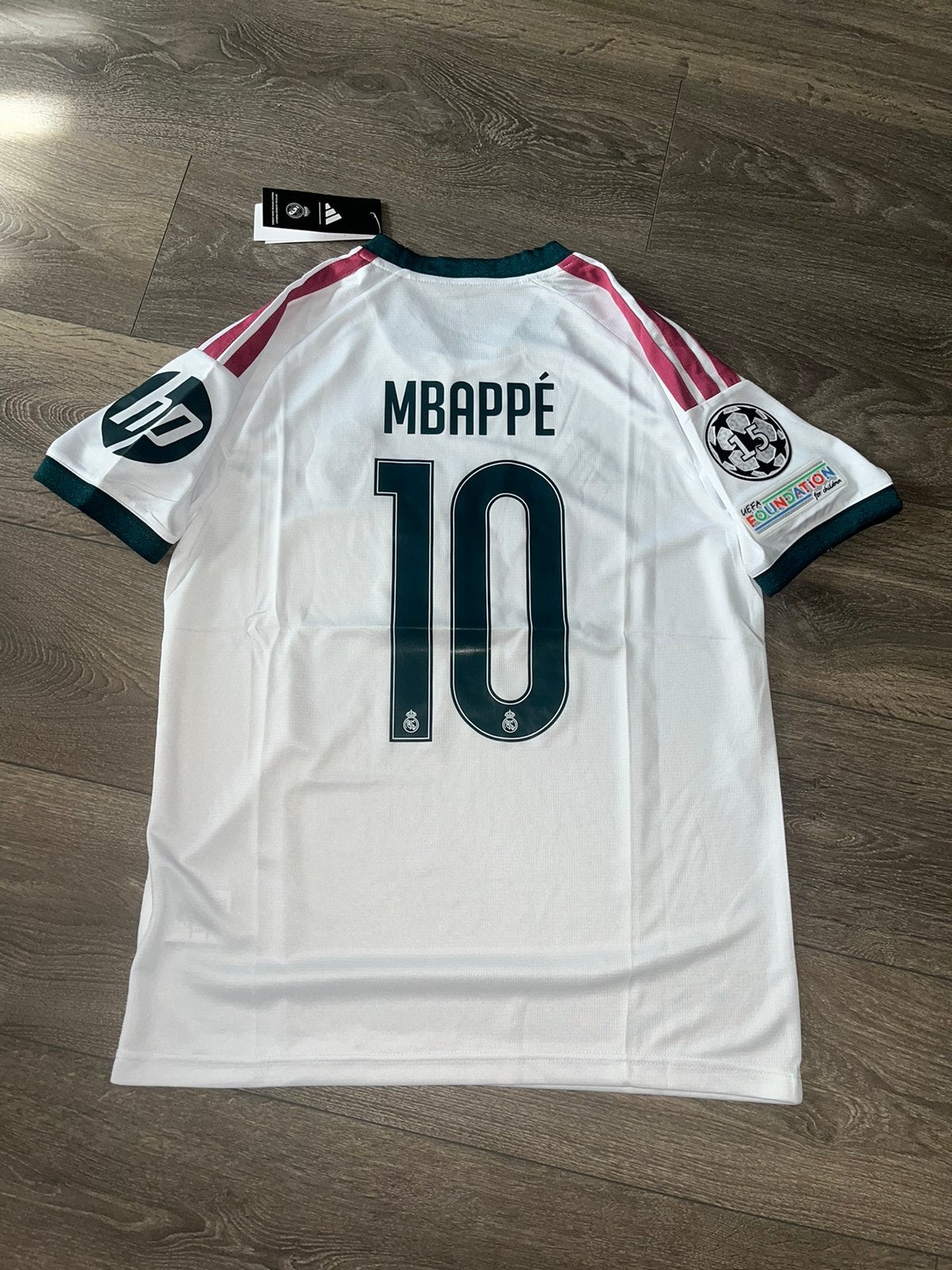 Mbappé 10 Real Madrid Thuisshirt (S/M), Sport en Fitness, Ophalen of Verzenden, Zo goed als nieuw