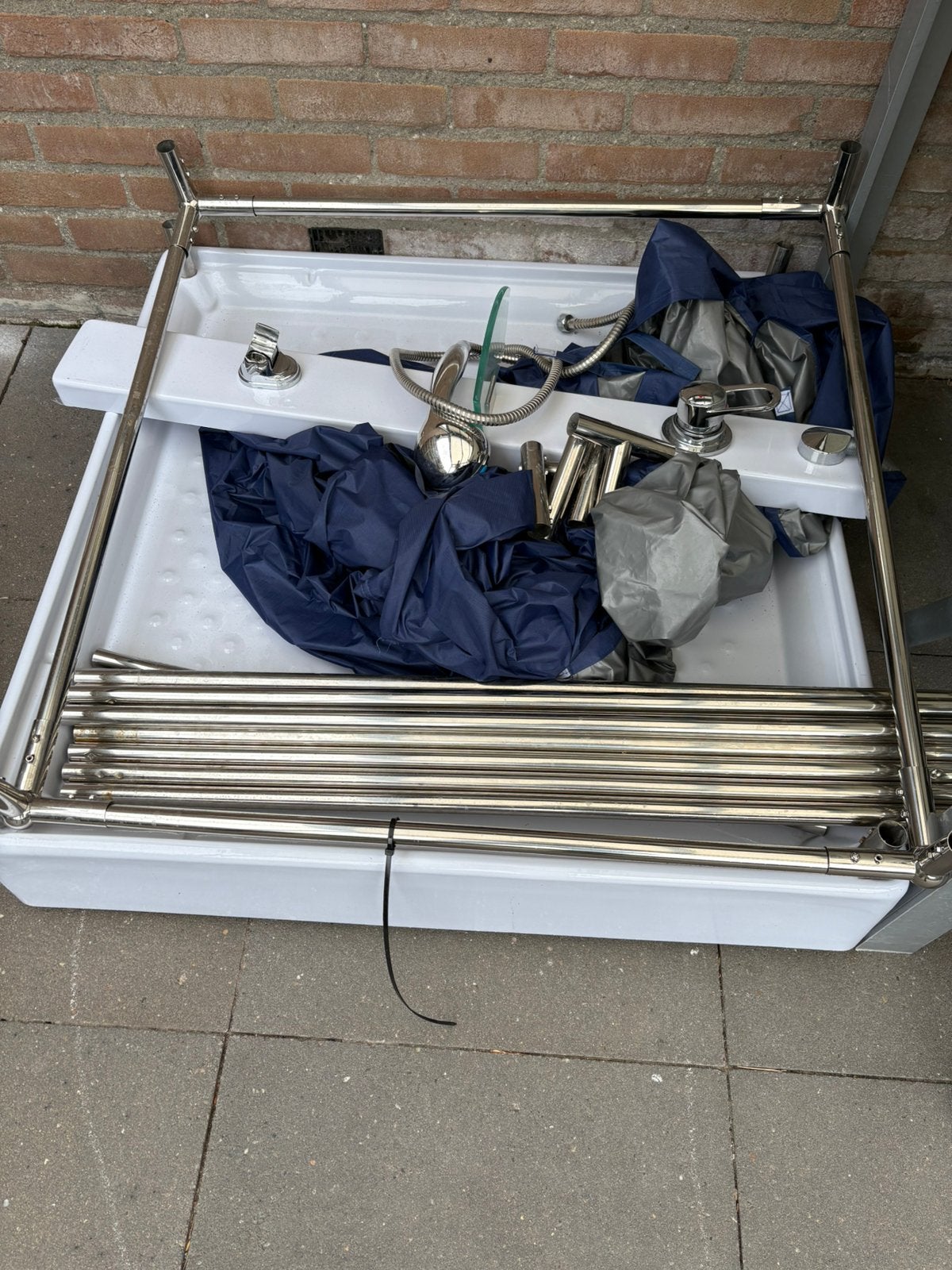 Complete nooddouche te koop, Ophalen, Zo goed als nieuw