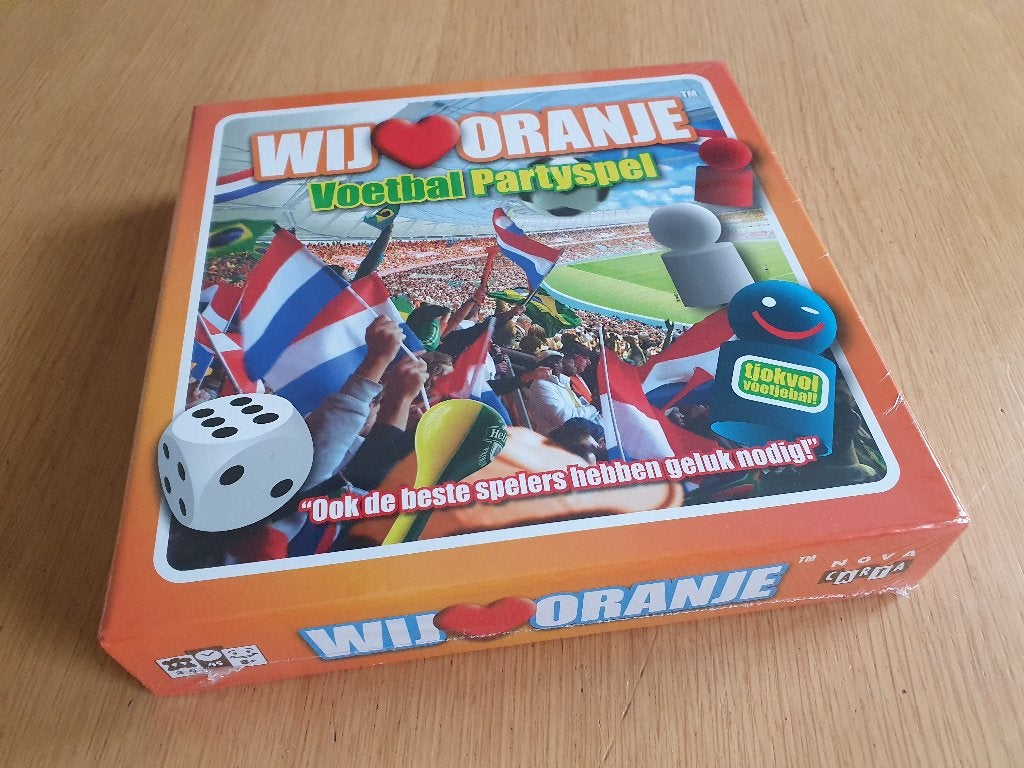 Wij houden van oranje, voetbalspel (nieuw), Een of twee spelers, Ophalen of Verzenden, Nieuw, Nova Carta