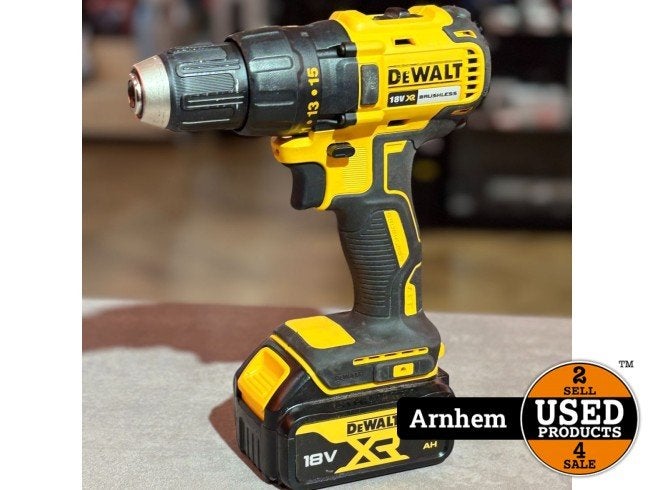 DeWalt DCD777 Schroefboormachine Inclusief 4AH accu, Dewalt, Zo goed als nieuw, Support@dewalt.com, 701 E. Joppa Road
Towson, MD 21286
USA
