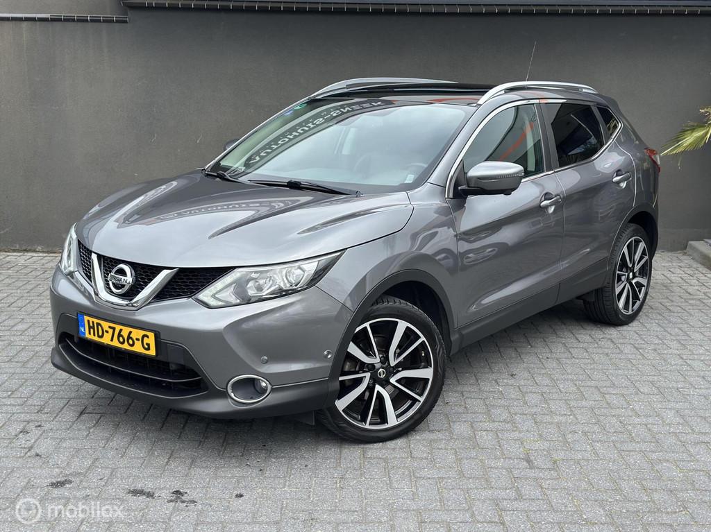 Nissan Qashqai 1.6 Tekna / Pano / Trekhaak 1500kg / Leder, Auto's, Voorwielaandrijving, 1618 cc, Gebruikt, Euro 6