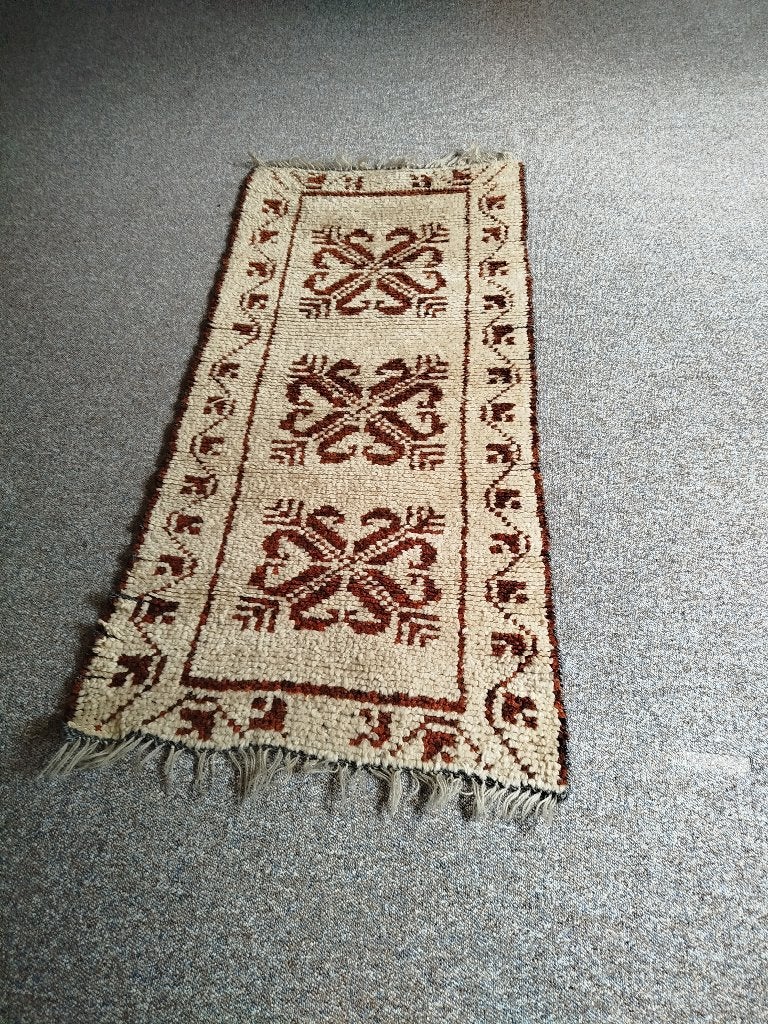 Traditioneel handgemaakt berbertapijt uit de jaren’70, Gebruikt, 100 tot 150 cm, Bruin, Rechthoekig