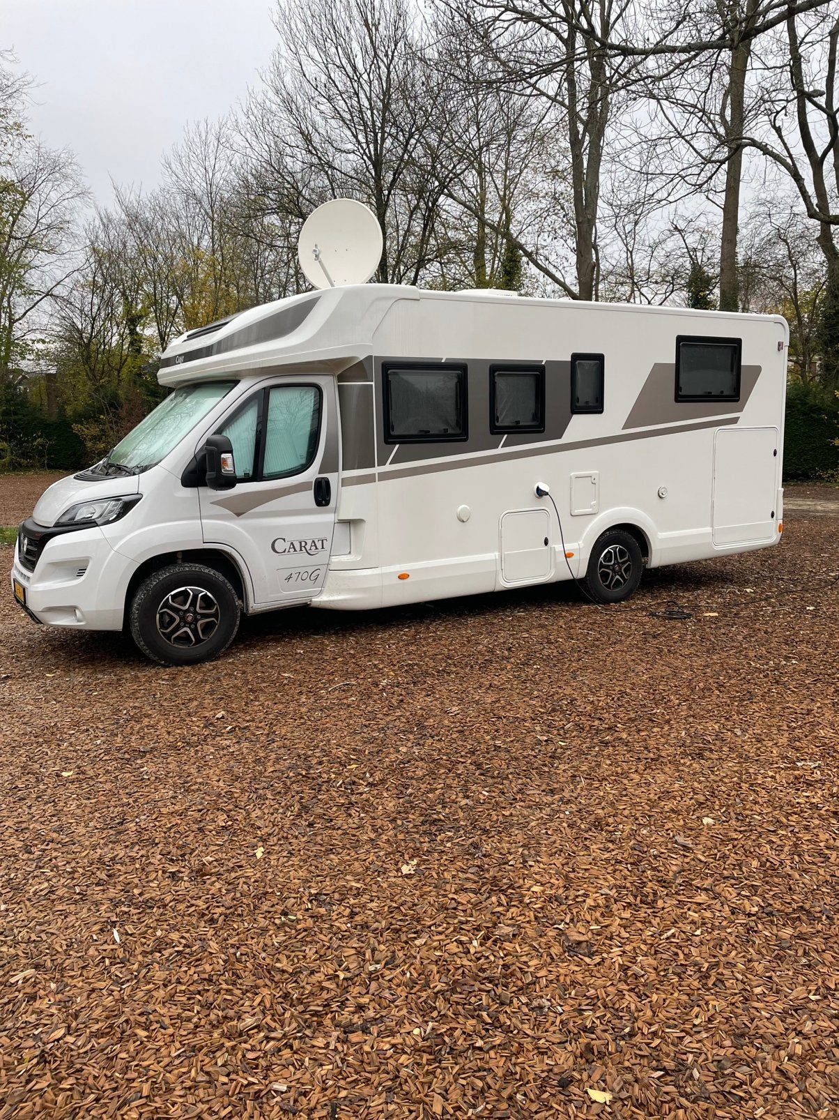 Mc louis carat bj 22. Km 17.350km. automaat  160 pk, Caravans en Kamperen, Campers, Automaat, Ringverwarming, Fiat, 7 tot 8 meter