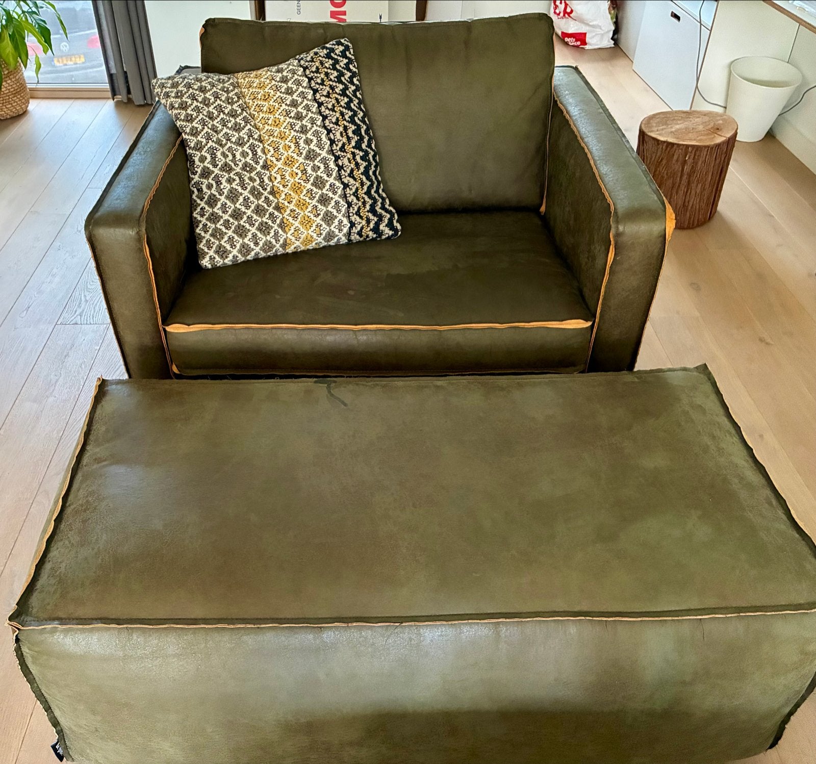 Woood BePure Rodeo fauteuil & poef army, Ophalen, Minder dan 75 cm, Leer, Zo goed als nieuw