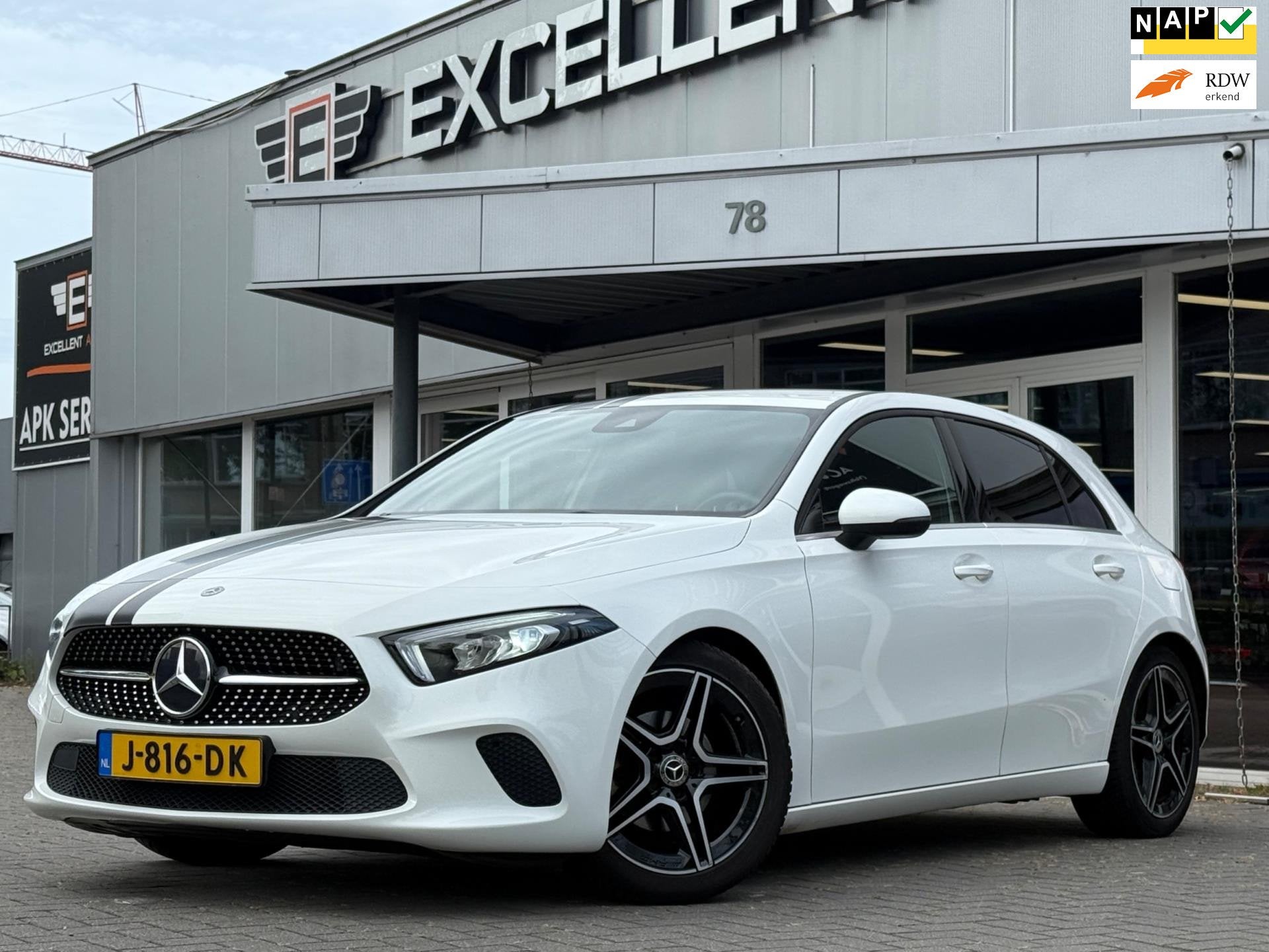 Mercedes-Benz A-klasse 160, Auto's, Voorwielaandrijving, Gebruikt, 4 cilinders, Leder en Stof