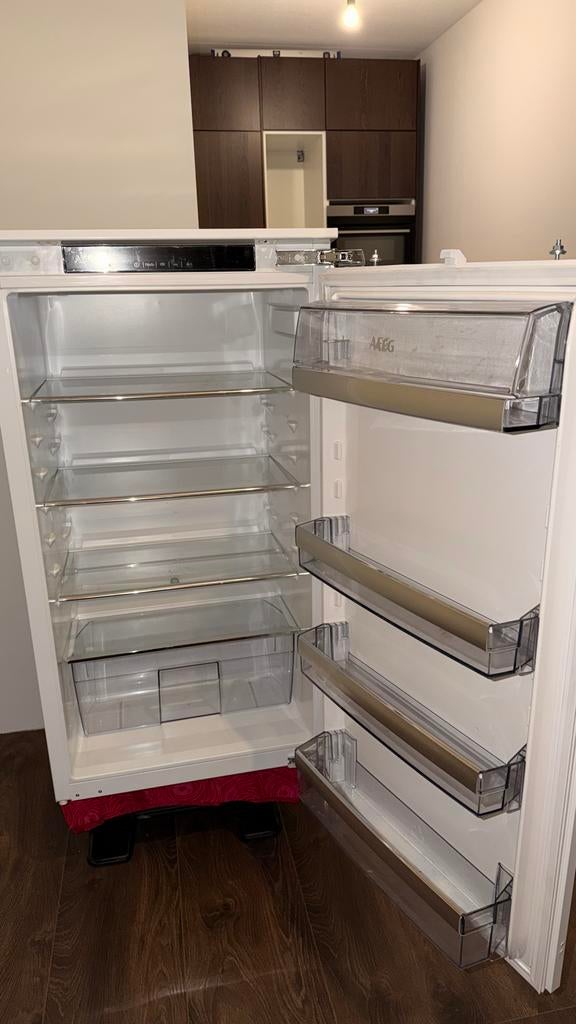 AEG Inbouw koelkast - Zo goed als nieuw, Witgoed en Apparatuur, Koelkasten en IJskasten, 150 tot 200 liter, Zonder vriesvak, 60 cm of meer