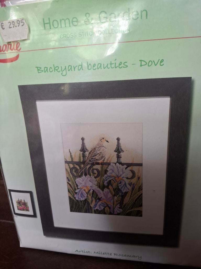 Backyard beauties- dove, Ophalen of Verzenden, Nieuw, Borduurpakket