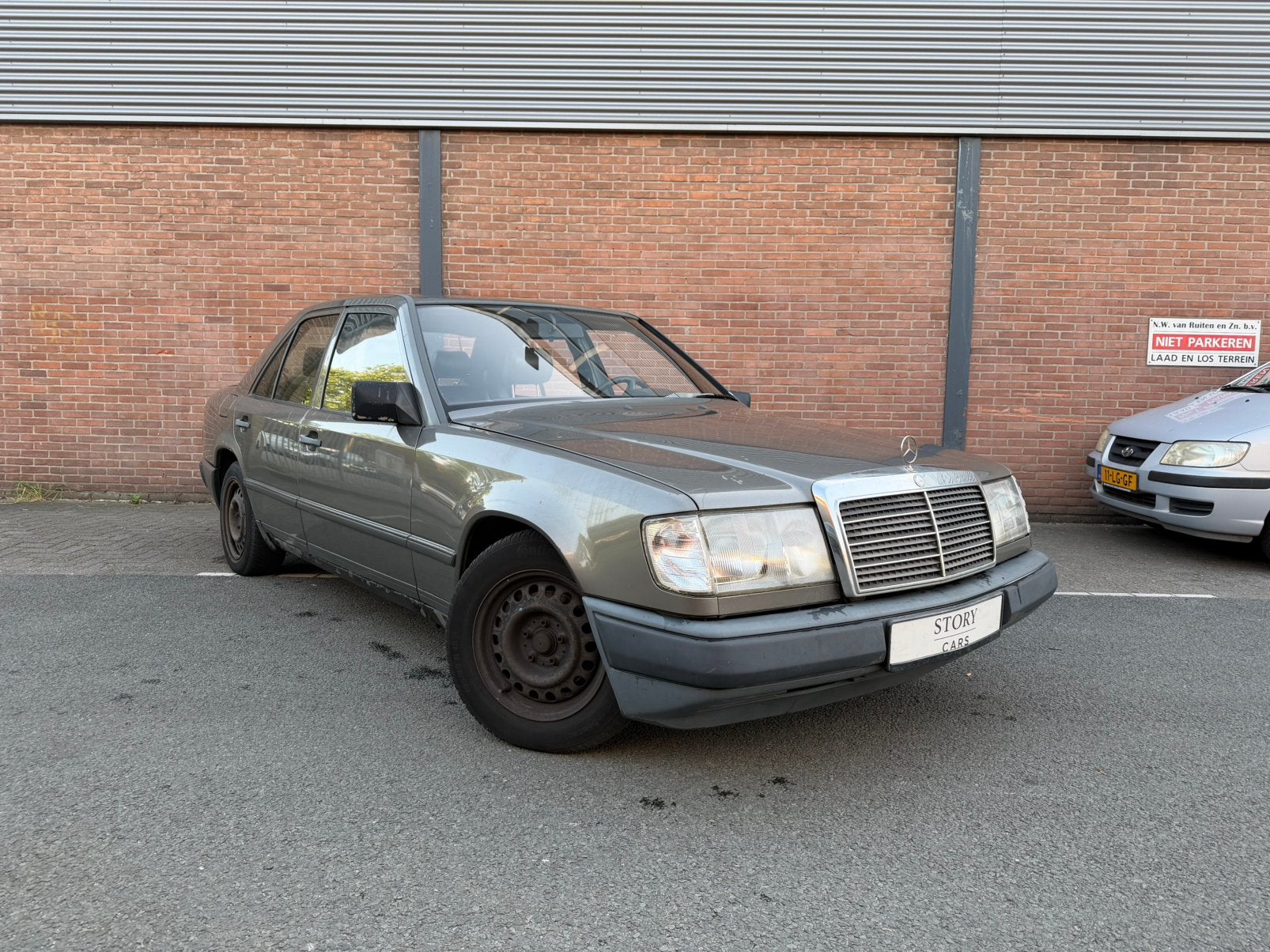 Mercedes-Benz W124 260E | Belastingvrij | Leer | Airco |, Bedrijf, 200-Serie, Te koop, Benzine