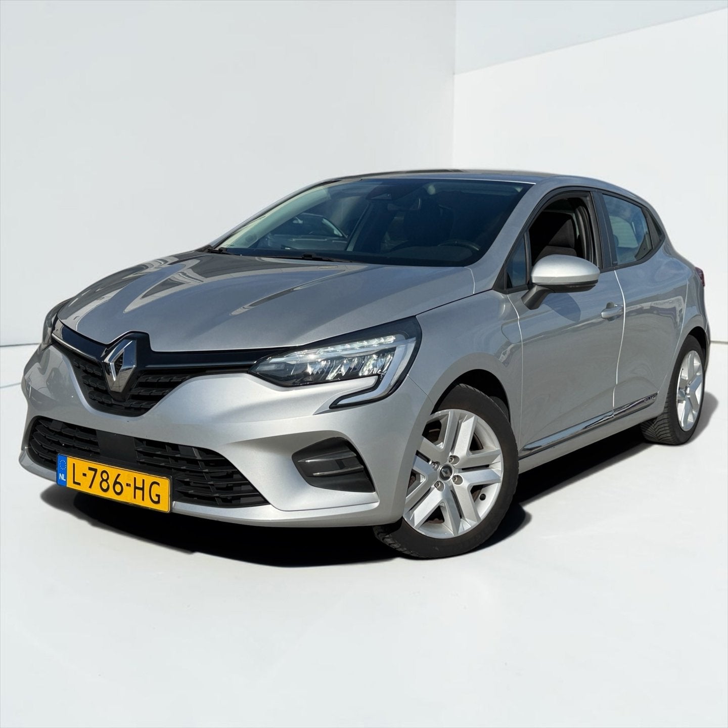 Renault Clio 1.6 E-Tech Hybrid 140 Business Zen, Auto's, Dealer onderhouden, Gebruikt, Euro 6, 4 cilinders