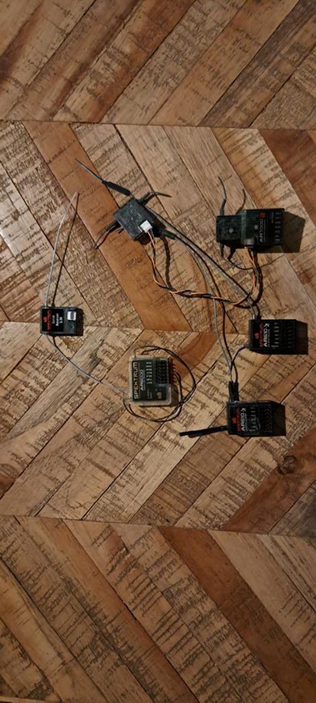 Diverse Spektrum ontvangers, Ophalen of Verzenden, 1:72 tot 1:144, Overige merken