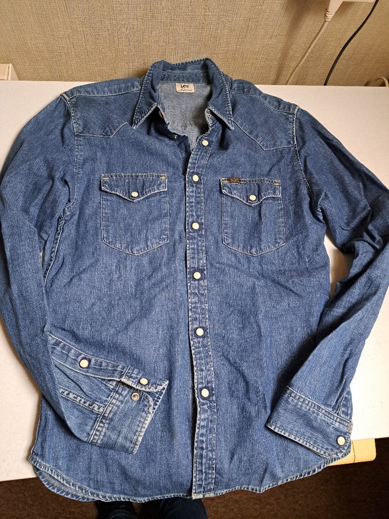 Lee spijkerblouse maat S  z.g.a.n., Ophalen of Verzenden, Zo goed als nieuw, Maat 38/40 (M), Blauw