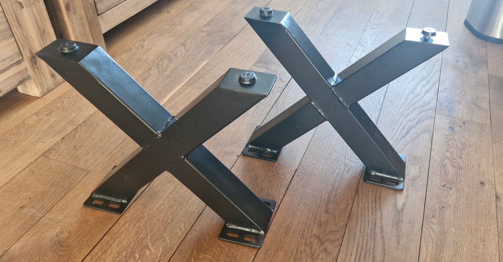 Tafelpoten (Zwart metaal,  kruisvorm,  twee stuks), Huis en Inrichting, Tafelonderdelen, Minder dan 50 cm, Rond, Nieuw, Ophalen of Verzenden
