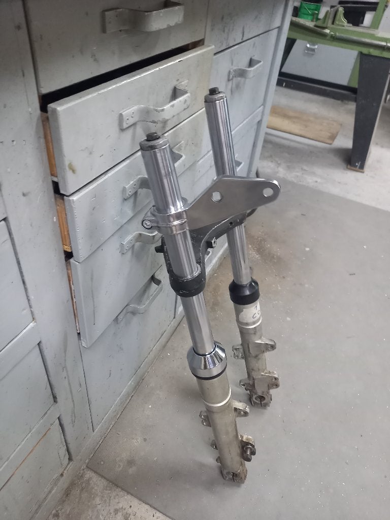 cafe racer moto guzzi 35mm voorvork sierkapjes en koplamp st, Ophalen of Verzenden, Gebruikt