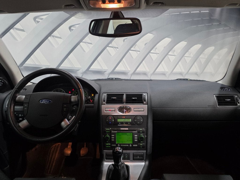 Ford Mondeo 1.8-16V Platinum, Auto's, Ford, 125 pk, Gebruikt, 4 cilinders, Mondeo