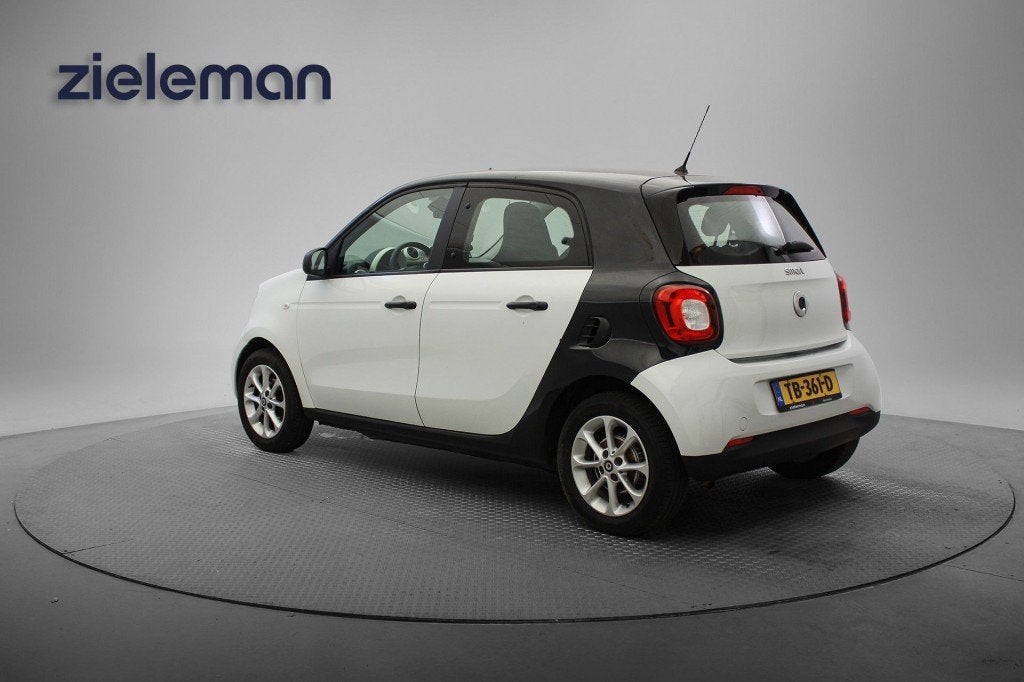 Smart FORFOUR 1.0 5 Deurs - Airco, Cruise, Achterwielaandrijving, Met garantie (alle), 4 stoelen, Wit