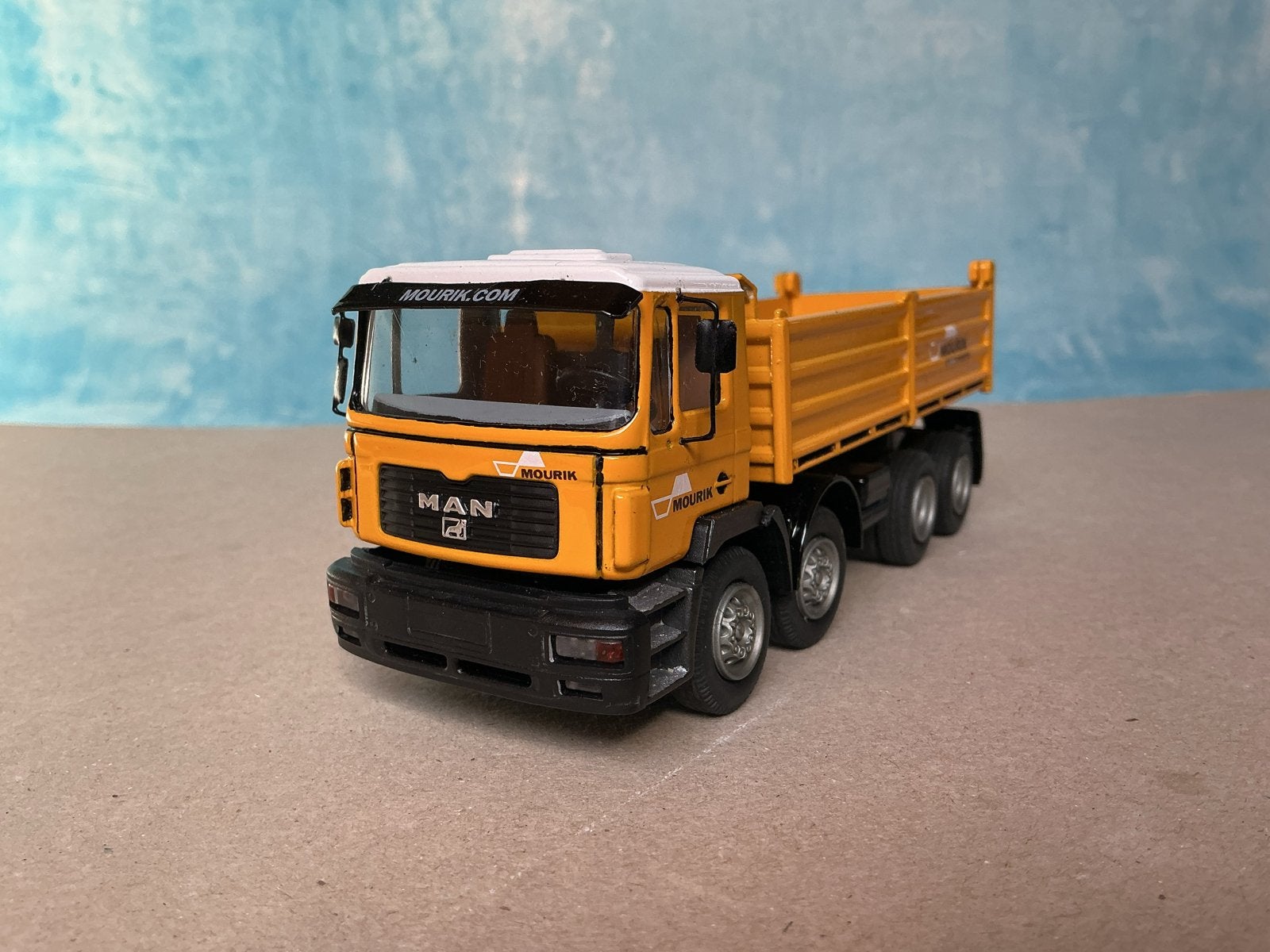 Conrad NZG MAN Mourik Kipper ZGAN, Ophalen of Verzenden, Zo goed als nieuw, Bus of Vrachtwagen, Conrad