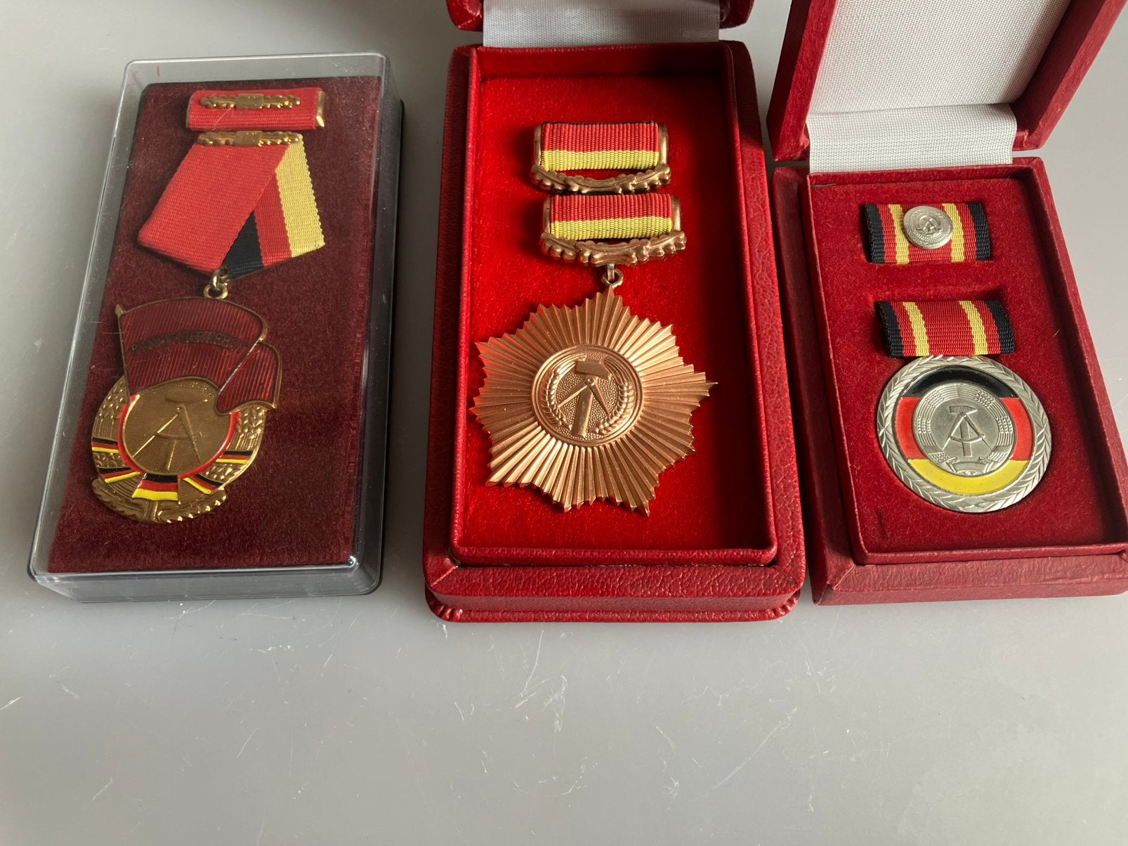 Onderscheidingen uit de voormalige DDR, Ophalen of Verzenden, Overige materialen