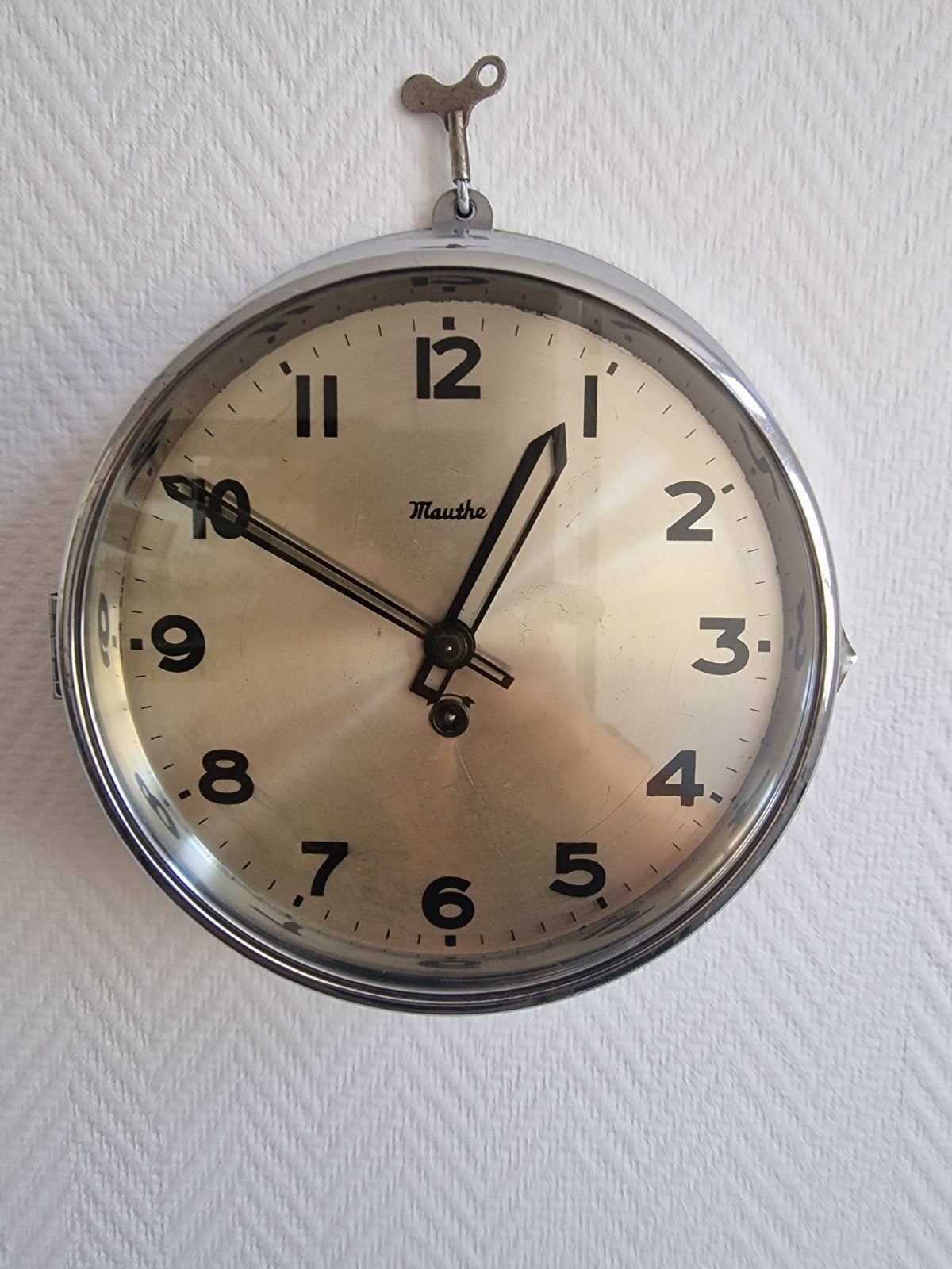 Vintage Mauthe wandklok - Chroom - Jaren '50, Ophalen of Verzenden
