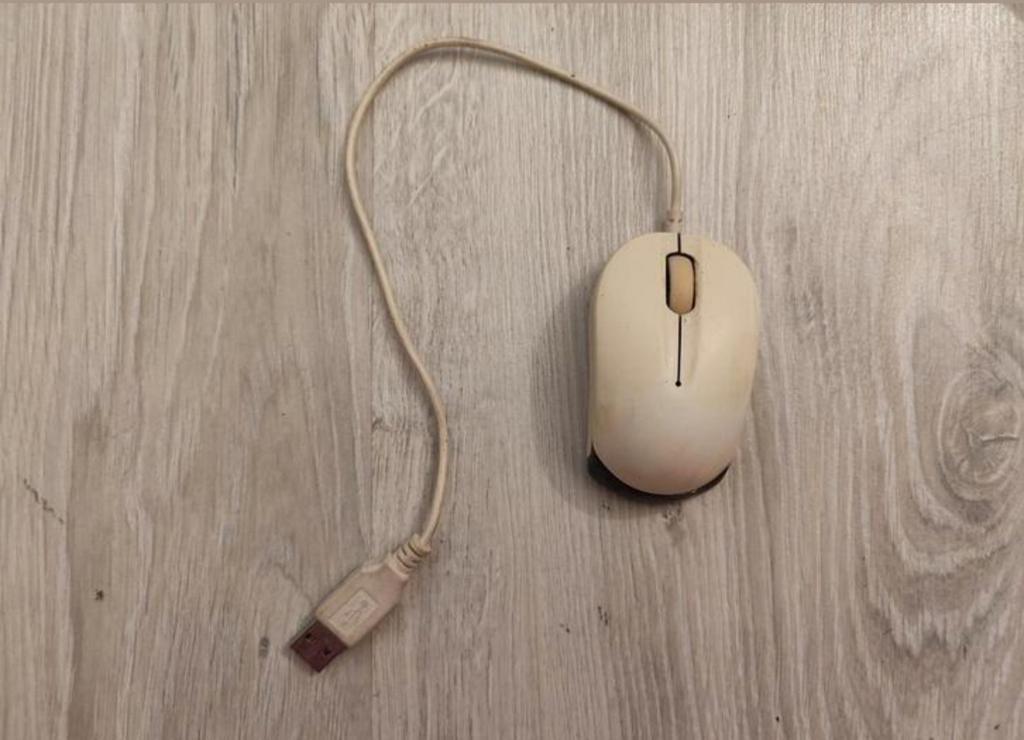 Bedrade USB Muis - kleine formaat muis, Rechtshandig, Muis, Gebruikt, Ophalen of Verzenden