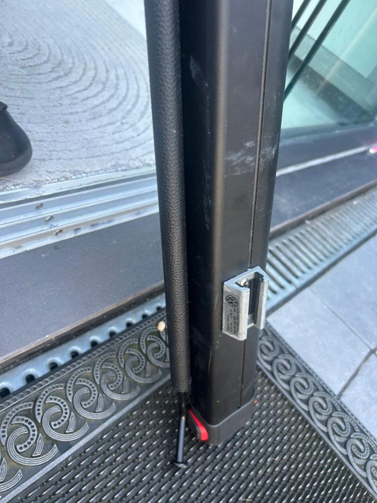 Bagagenet, hondennet Volkswagen, Ophalen, Zo goed als nieuw