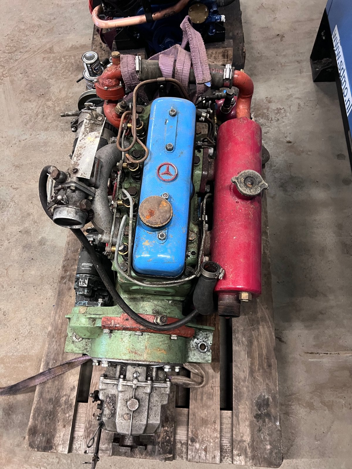 Gebruikte scheepsmotor met keerkoppeling mercedes om636, Watersport en Boten, Ophalen, Gebruikt, Motor en Techniek, Zeilboot of Motorboot