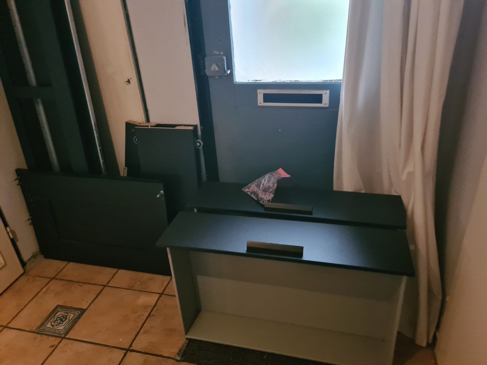 te koop z.g.a.n. zwarte Ikea Brimnes bedbank + 2 mateassen, Ophalen, Zwart, Tweepersoons, 80 cm