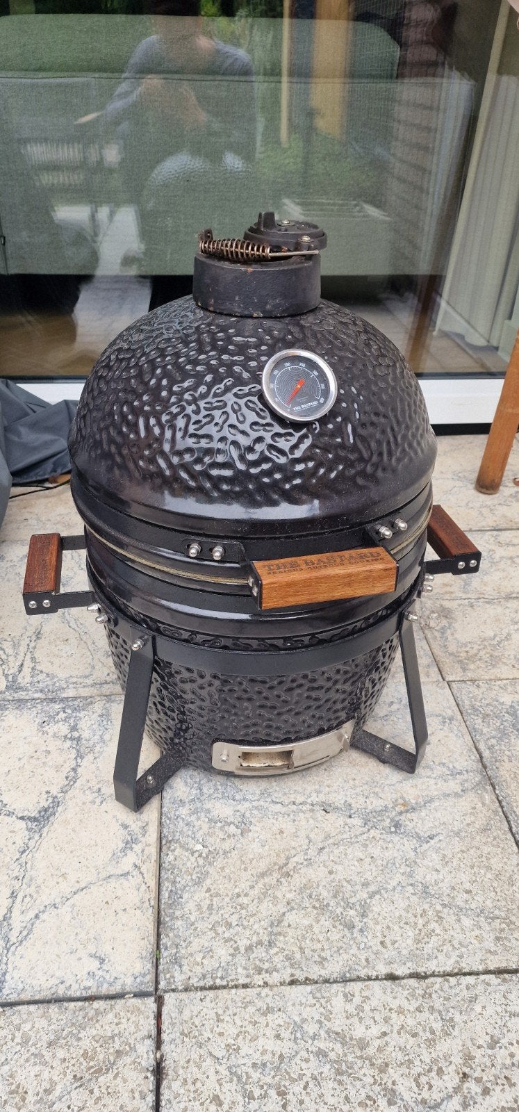 Kamado BBQ met hoes - The Bastard Compact, Ophalen, Gebruikt, The Bastard