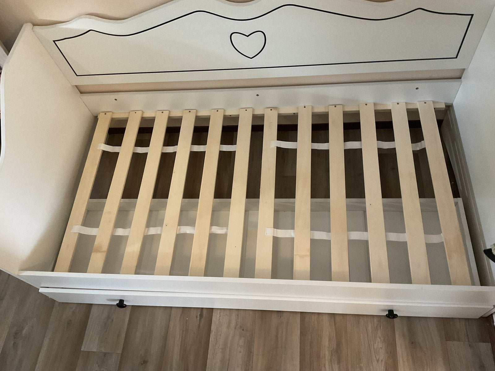 Bedje van petit amelie met matras, 70 tot 85 cm, Zo goed als nieuw, Matras, 140 tot 160 cm