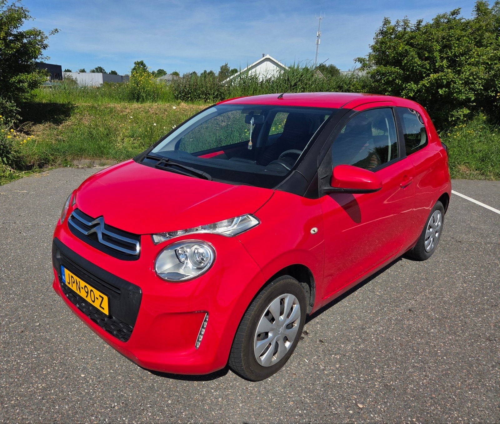 Citroën C1 1.0 VTi 72PK S&S 3D 2019 Rood km stand 39832, Auto's, Voorwielaandrijving, 4 stoelen, C1, Handgeschakeld