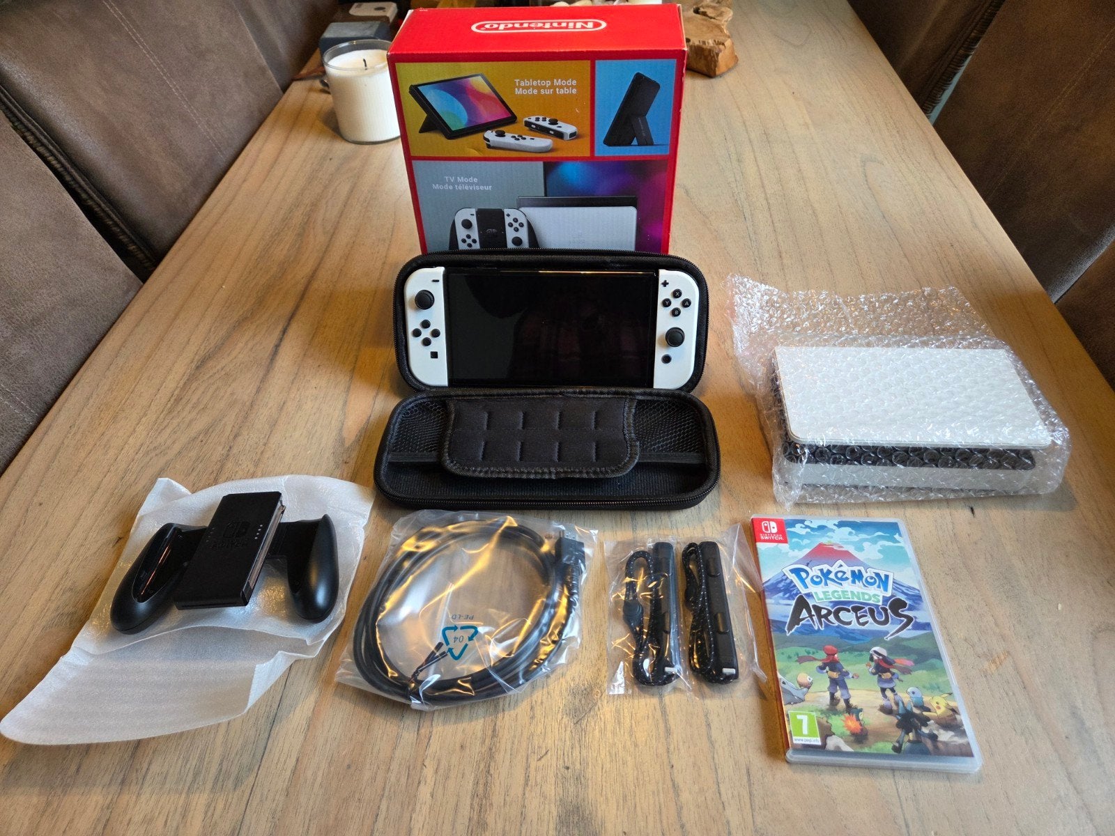 Nintendo Switch OLED als nieuw + Spel + Hoes, Switch OLED, Met games, Met 2 controllers, Ophalen of Verzenden
