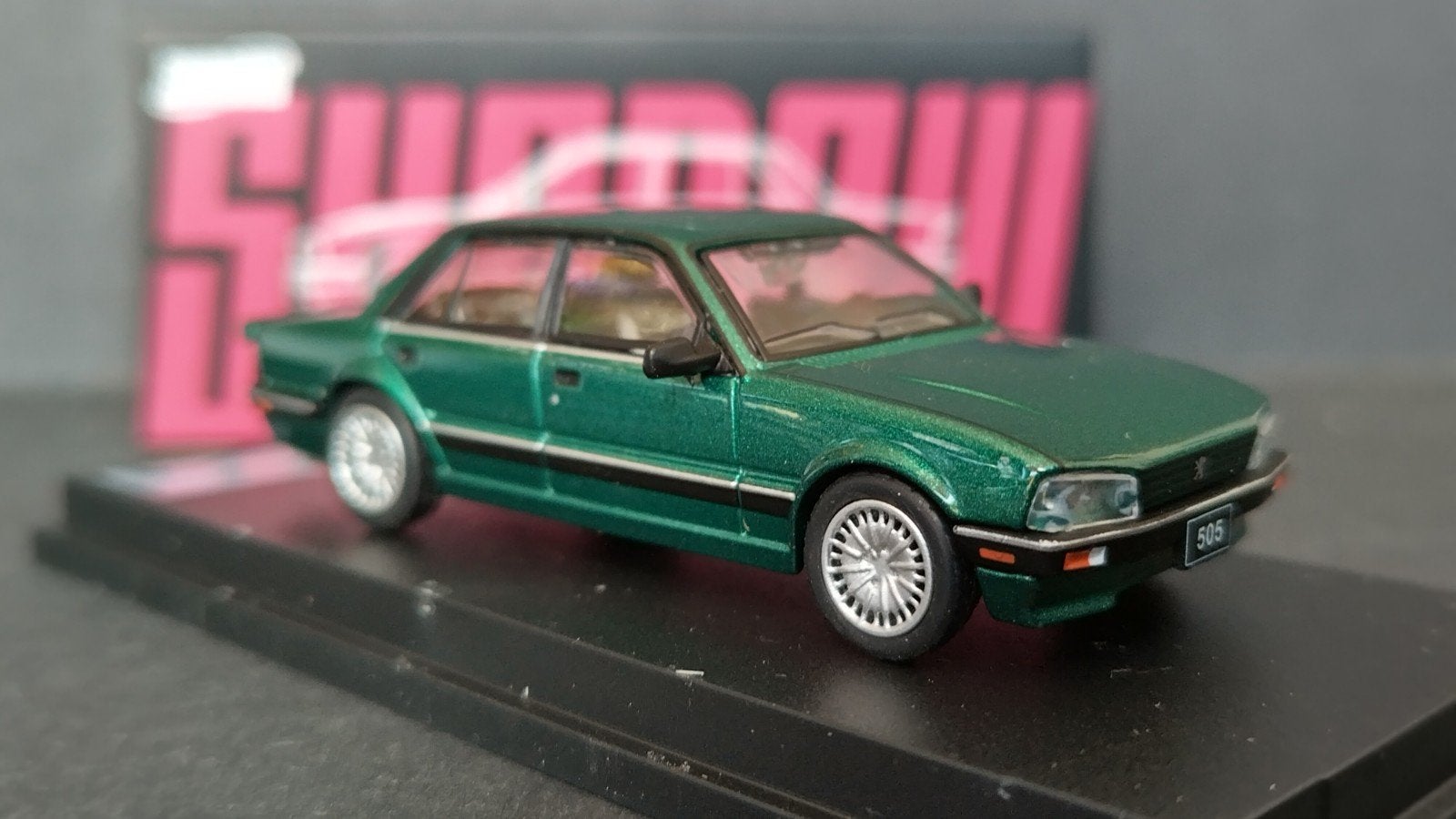 Peugeot 505 Berline Groen 1:64 Shadow Pol, Hobby en Vrije tijd, Shadow, Auto, Verzenden, .