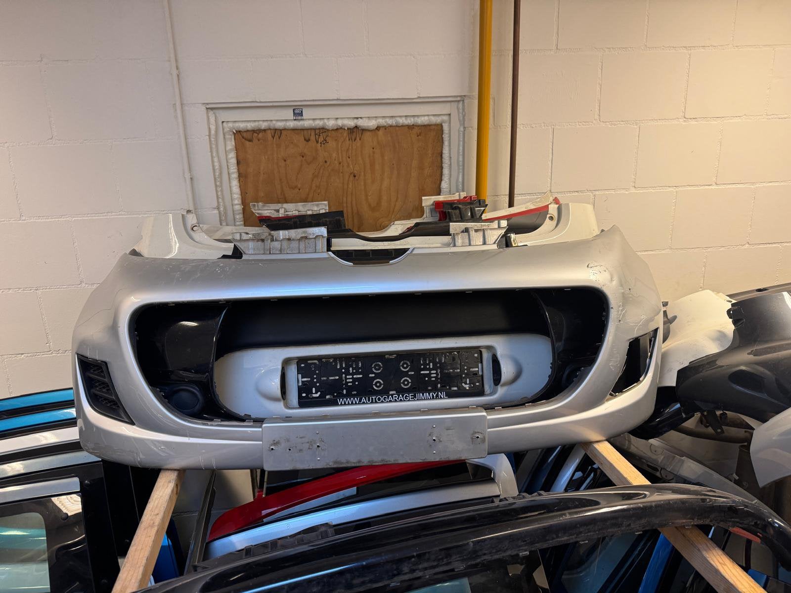 Peugeot 107 voor bumper bj 2009 -2012 grijs ktb, Ophalen, Voor, Peugeot, Bumper